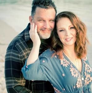 Meet your Posher, Gloria